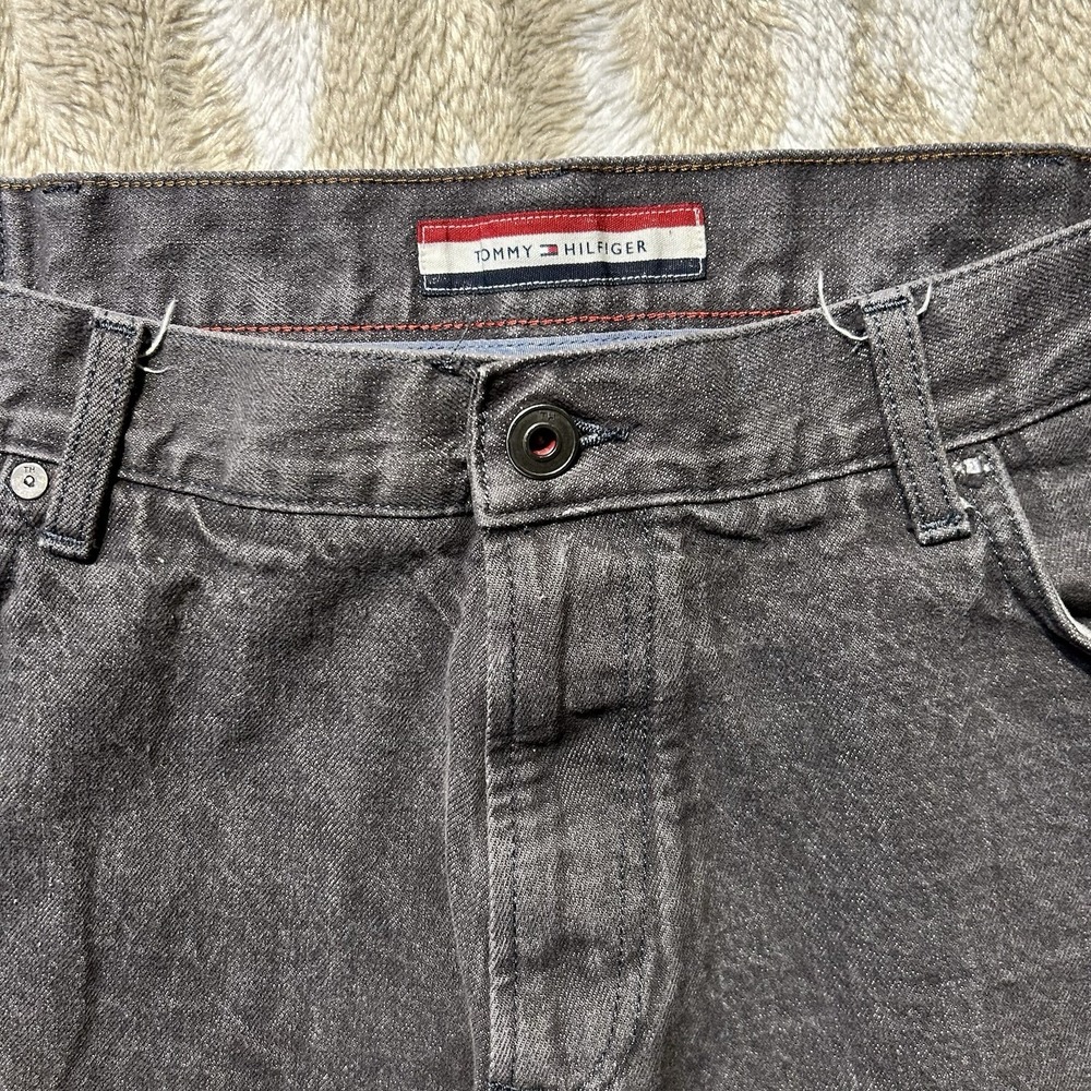 Tommy Hilfiger Mens Straight Leg Jeans Faded Black Denim 100% Cotton 5-Pocket - Picture 6 of 11